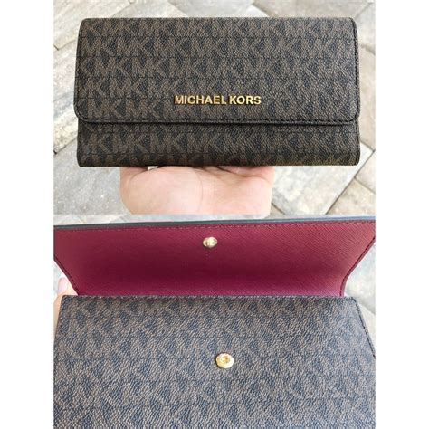 michael kors jet set multifunction phone wallet|Michael Kors large trifold wallet.